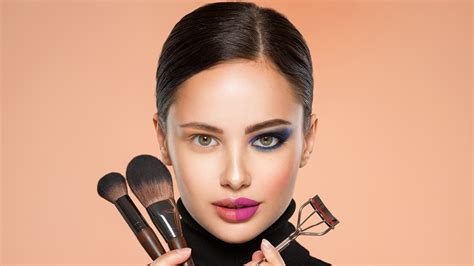 Beauty Trends and Latest Makeup Collections 